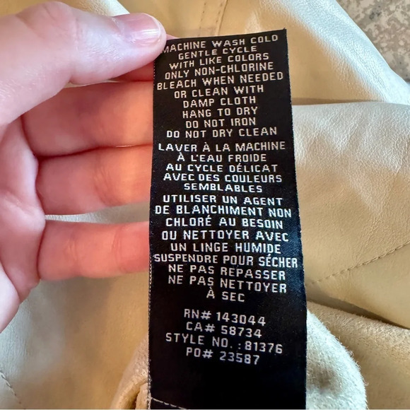 7 For All Mankind Button Up Shirt Size Medium Cream Faux Leather Oversized READ - Picture 12 of 12